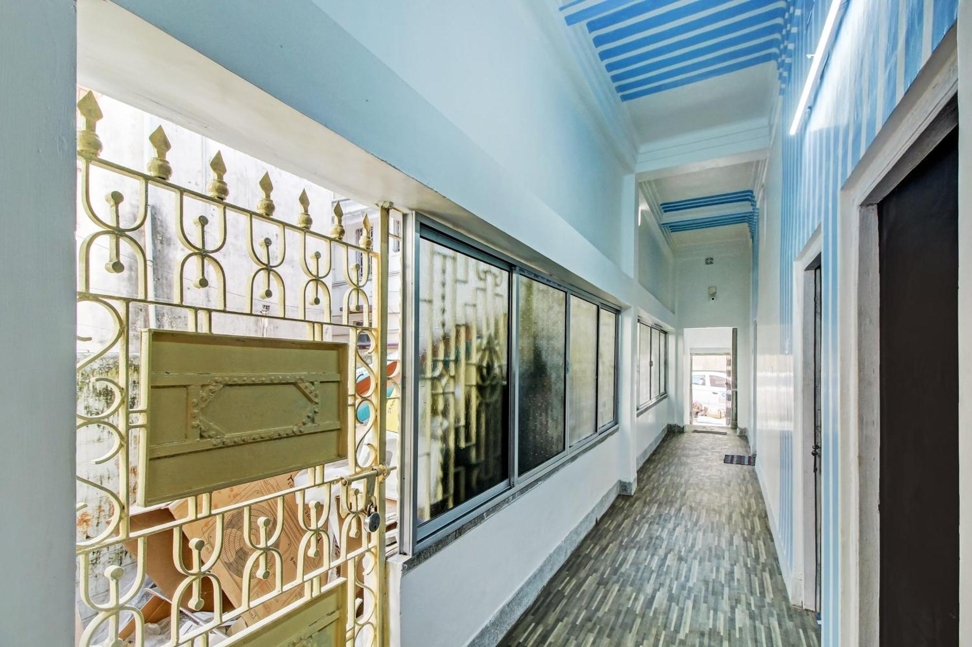 Hotel O Nilay Guest House Behala Exterior photo